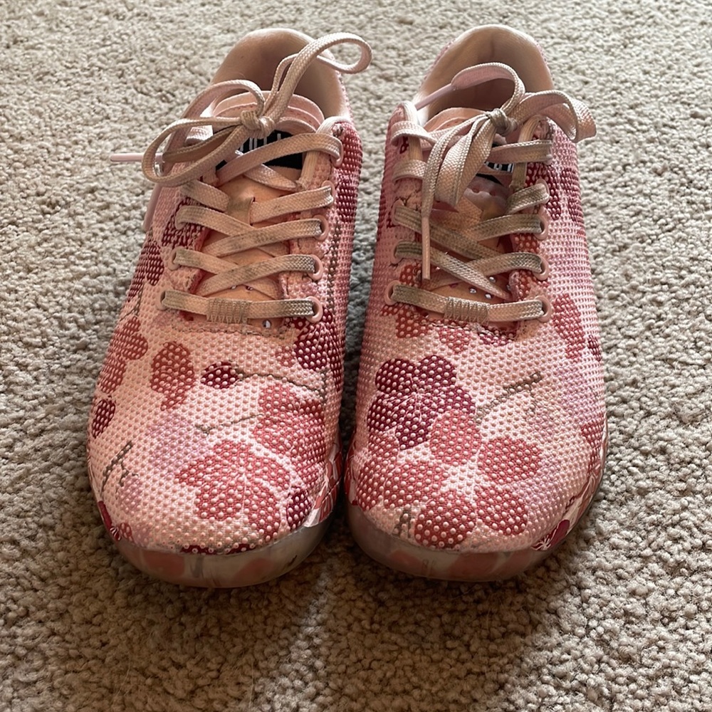 NoBull. Lightly used. BLUSH CHERRY BLOSSOM TRAINER